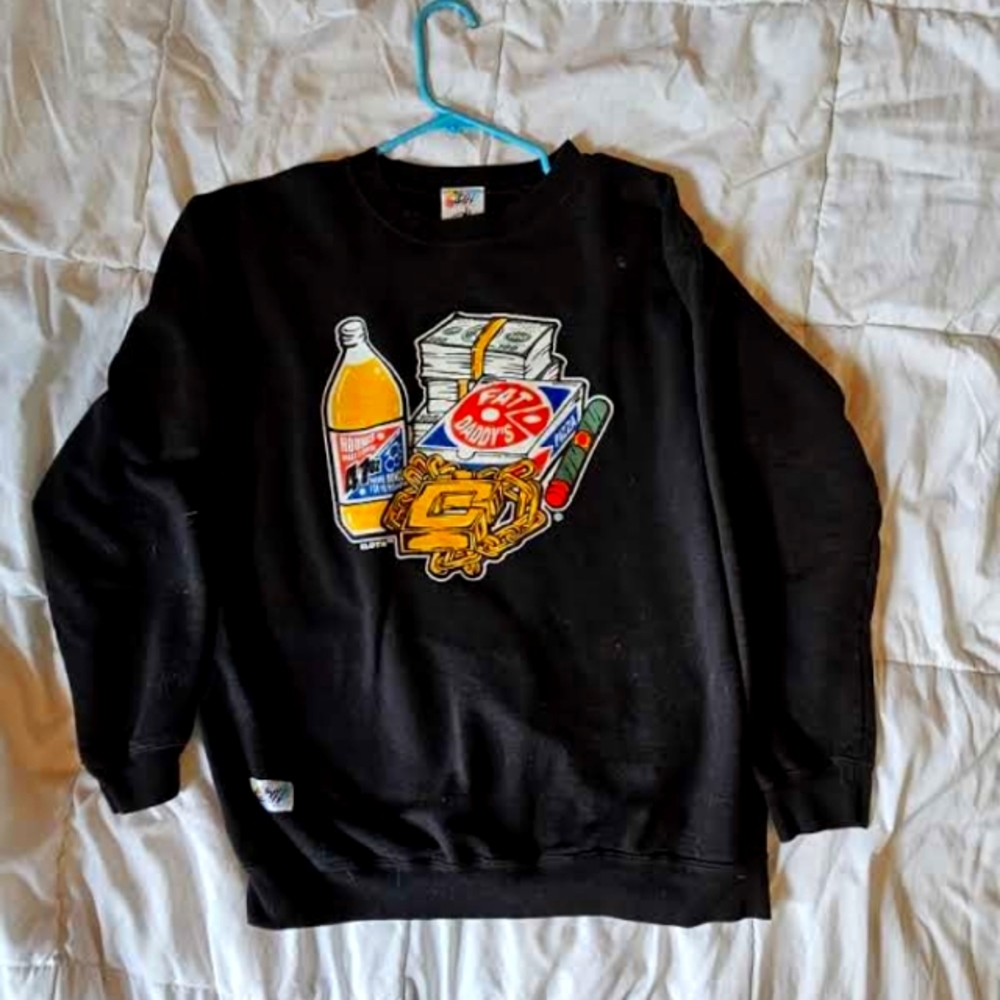 Super dope graphic crew neck sweater!